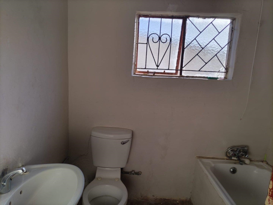 2 Bedroom Property for Sale in Sweetwaters Eastern Cape